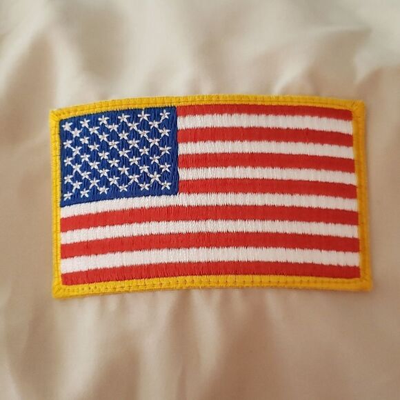 Chase Edward Cream Colored Golf Vest with American Flag Patch on Chest Sz L - Picture 5 of 6